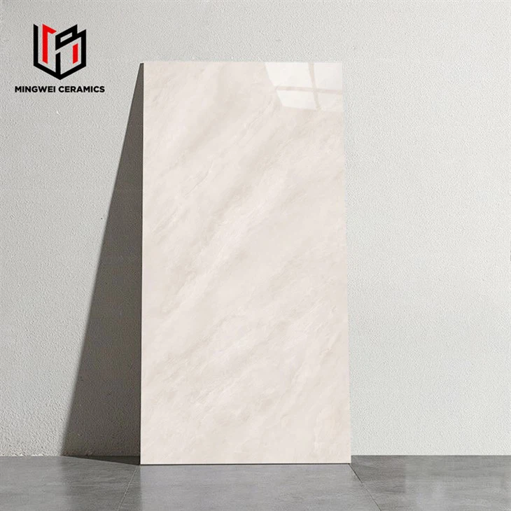 Gạch ánh sáng mềm bóng bóng. Gạch bóng đánh bóng